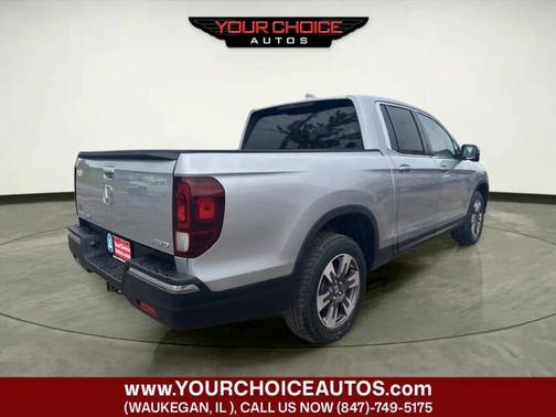 Lunar Silver Metallic 2017 Honda Ridgeline RTL-T 4x4 Crew Cab 5.3' Bed