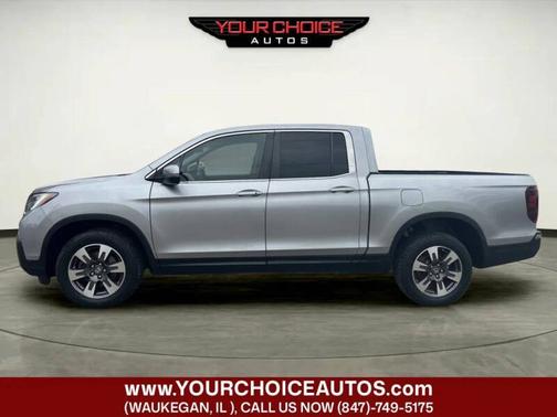 Lunar Silver Metallic 2017 Honda Ridgeline RTL-T 4x4 Crew Cab 5.3' Bed