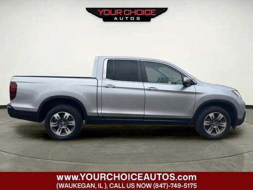 Lunar Silver Metallic 2017 Honda Ridgeline RTL-T 4x4 Crew Cab 5.3' Bed