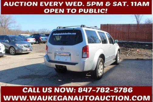 2006 Nissan Pathfinder LE