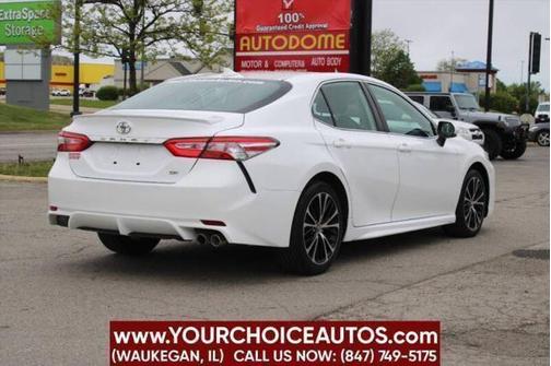 2020 Toyota Camry SE
