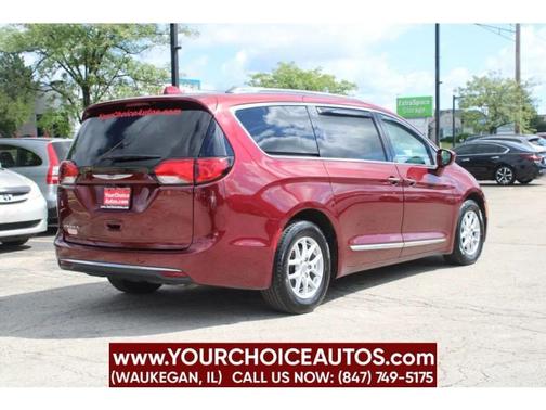 Velvet Red Pearlcoat 2020 Chrysler Pacifica Touring L FWD