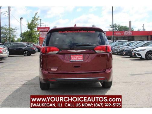 2020 Chrysler Pacifica Touring L