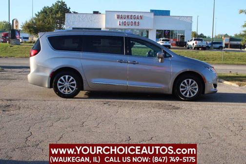 2018 Chrysler Pacifica Touring-L