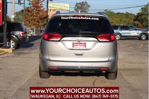 2018 Chrysler Pacifica Touring-L