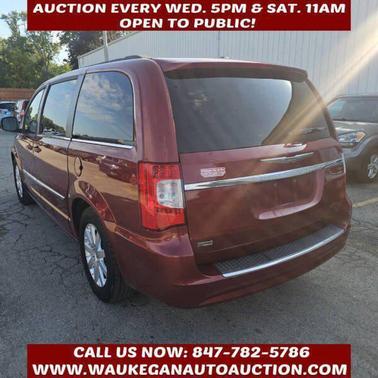 2013 Chrysler Town & Country Touring