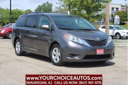 2016 Toyota Sienna LE