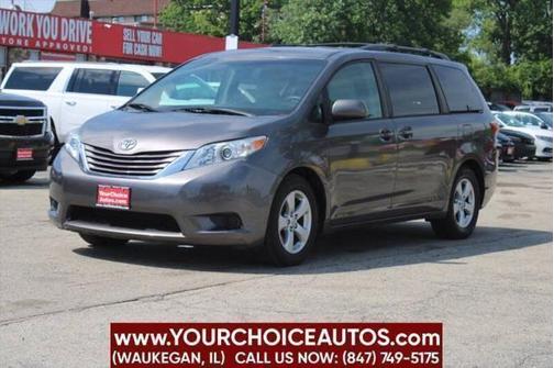 2016 Toyota Sienna LE