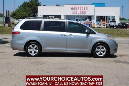 2017 Toyota Sienna LE