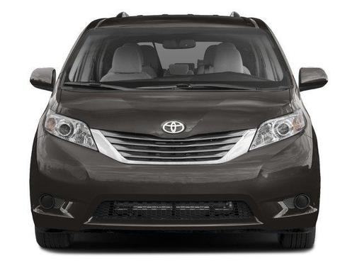 2017 Toyota Sienna LE