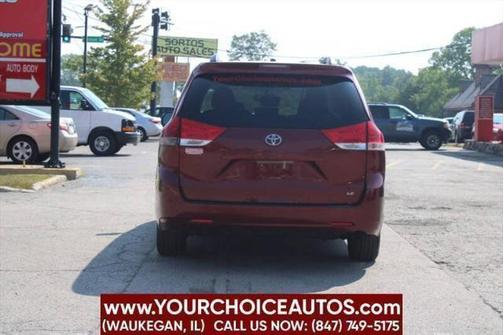 2011 Toyota Sienna LE