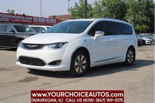 2018 Chrysler Pacifica Hybrid Limited