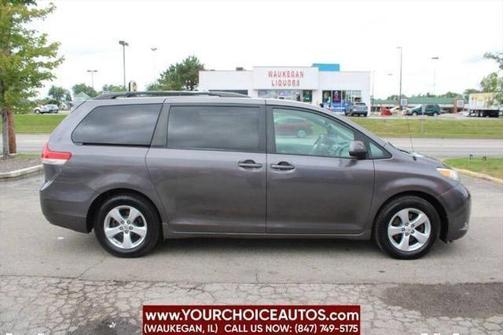 2011 Toyota Sienna LE