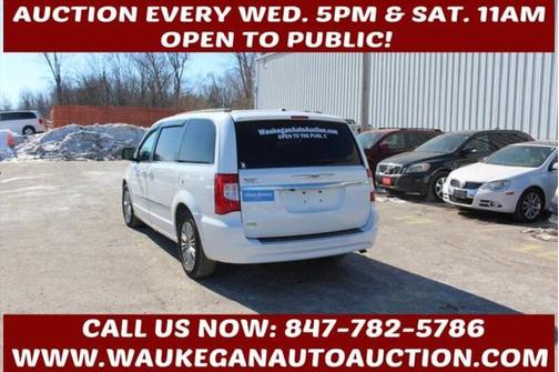 2014 Chrysler Town & Country Touring-L