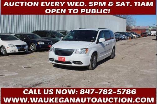 2014 Chrysler Town & Country Touring-L