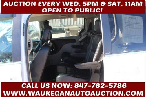 2014 Chrysler Town & Country Touring-L