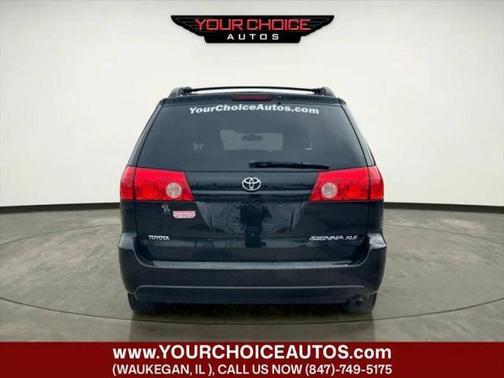 2010 Toyota Sienna XLE