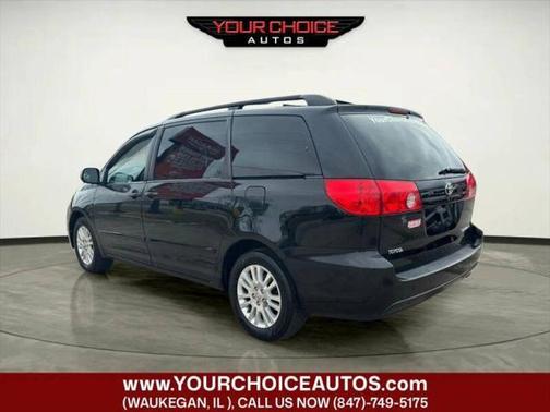 2010 Toyota Sienna XLE