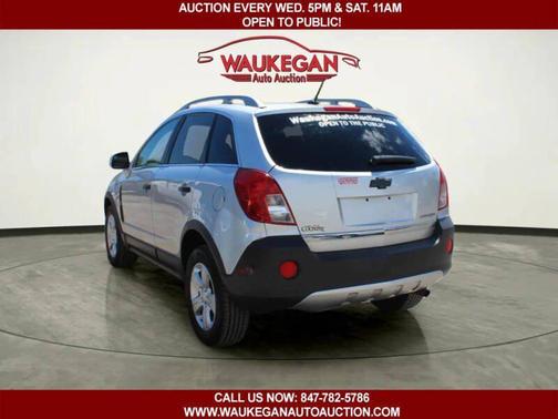 Silver Ice Metallic 2013 Chevrolet Captiva Sport FWD 4dr LS w/2LS