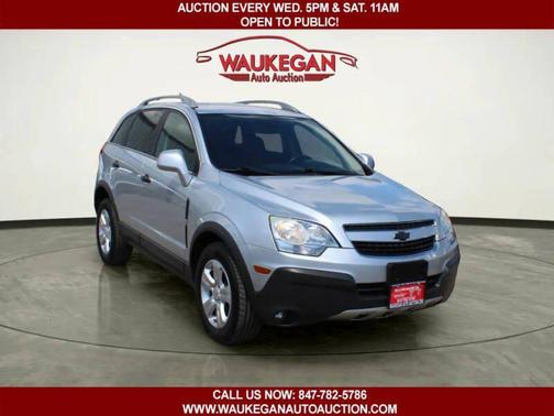Silver Ice Metallic 2013 Chevrolet Captiva Sport FWD 4dr LS w/2LS