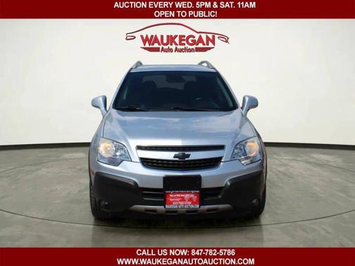 Silver Ice Metallic 2013 Chevrolet Captiva Sport FWD 4dr LS w/2LS
