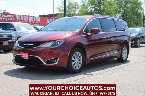 2017 Chrysler Pacifica Touring-L
