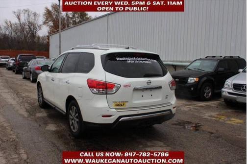 2016 Nissan Pathfinder SV