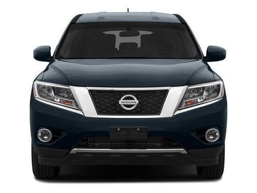 2016 Nissan Pathfinder SV