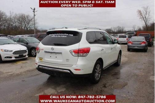 2016 Nissan Pathfinder SV