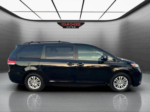 2012 Toyota Sienna XLE