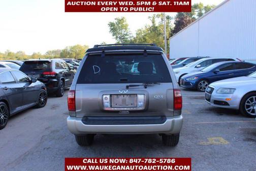 2001 INFINITI QX4 Luxury