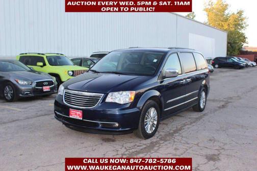 2013 Chrysler Town & Country Touring-L