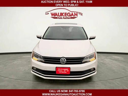 Pure White 2015 Volkswagen Jetta 4dr DSG 2.0L TDI SEL