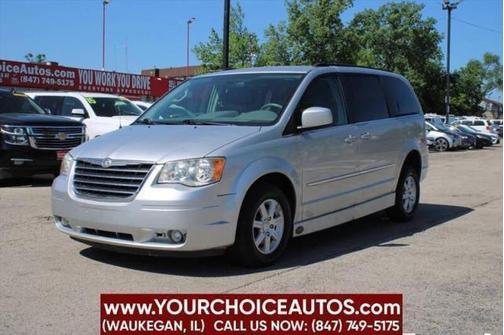 2010 Chrysler Town & Country Touring