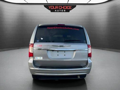 2015 Chrysler Town & Country Touring