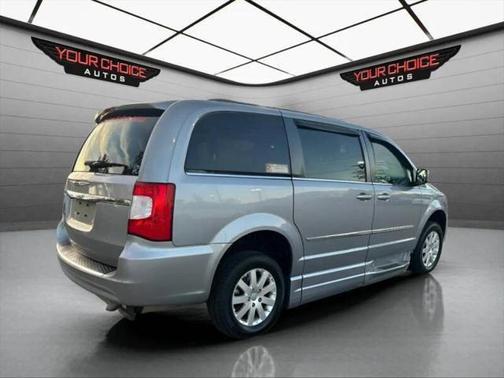2015 Chrysler Town & Country Touring