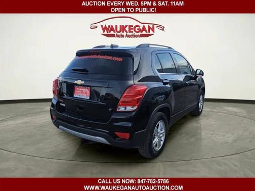 Mosaic Black Metallic 2018 Chevrolet Trax FWD 4dr LT