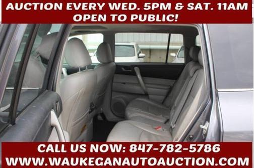 2011 Toyota Highlander SE