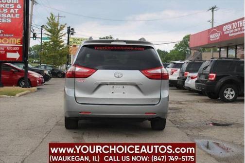 2015 Toyota Sienna LE