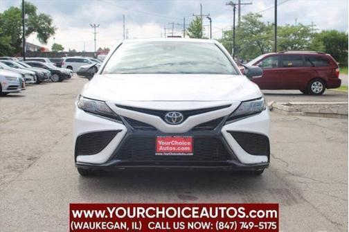 2022 Toyota Camry SE