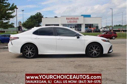 2022 Toyota Camry SE