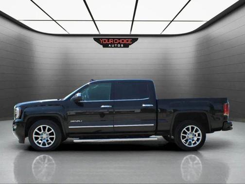 Onyx Black 2017 GMC Sierra 1500 4WD Crew Cab 153.0" Denali