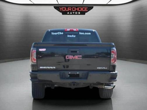 Onyx Black 2017 GMC Sierra 1500 4WD Crew Cab 153.0" Denali