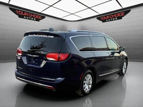 2018 Chrysler Pacifica Touring-L