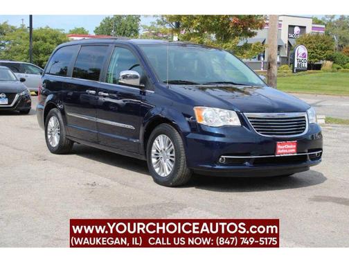 2016 Chrysler Town & Country Touring-L