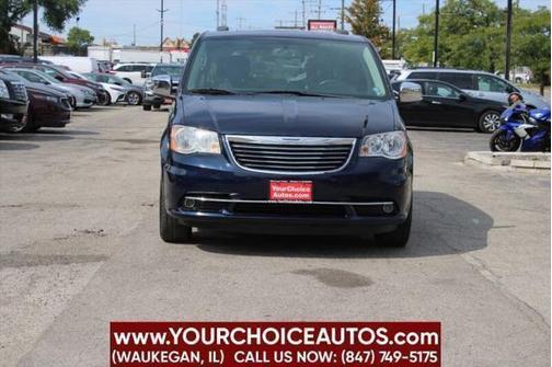 2016 Chrysler Town & Country Touring-L