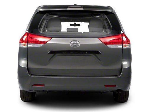 2013 Toyota Sienna XLE
