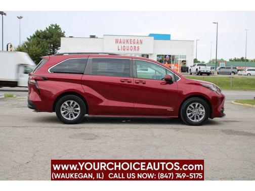 2021 Toyota Sienna LE