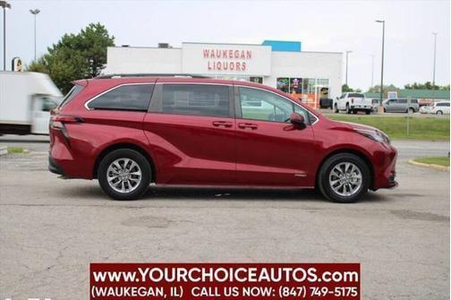 2021 Toyota Sienna LE