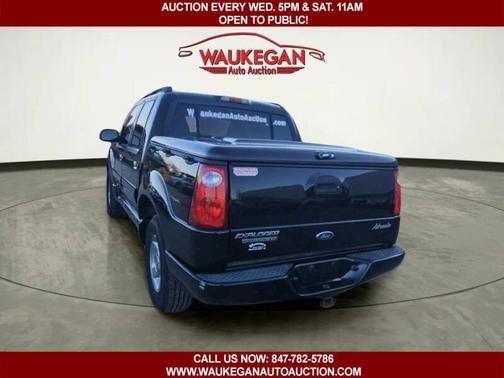 2005 Ford Explorer Sport Trac 4dr 126" WB 4WD XLT Premium